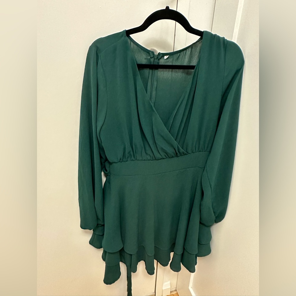 Green long sleeve dress